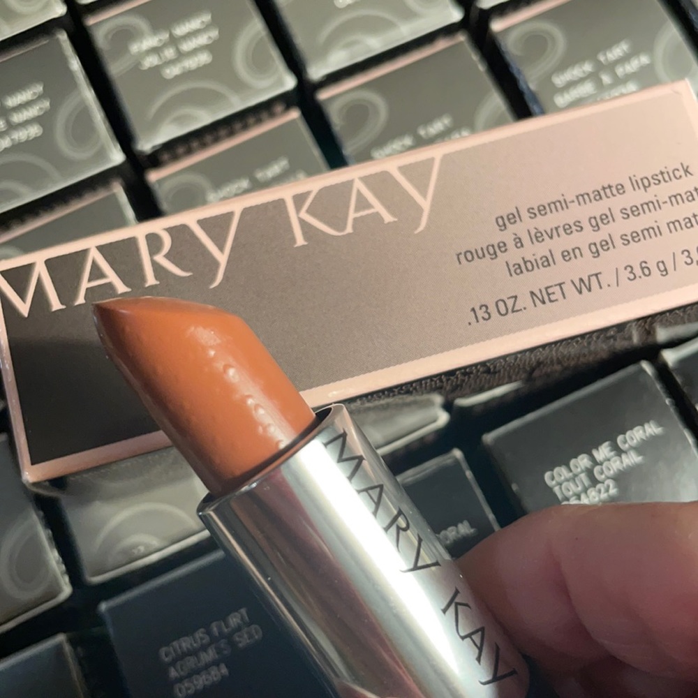 Mary Kay Gel Semi-Matte Lipstick-Rich Truffle